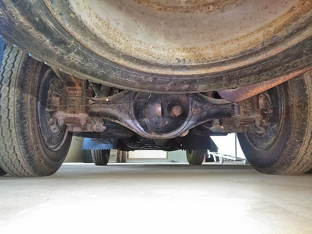 いすゞエルフ平ボディ小型（2t・3t）[写真10]