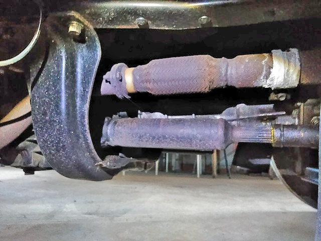 いすゞエルフ平ボディ小型（2t・3t）[写真11]