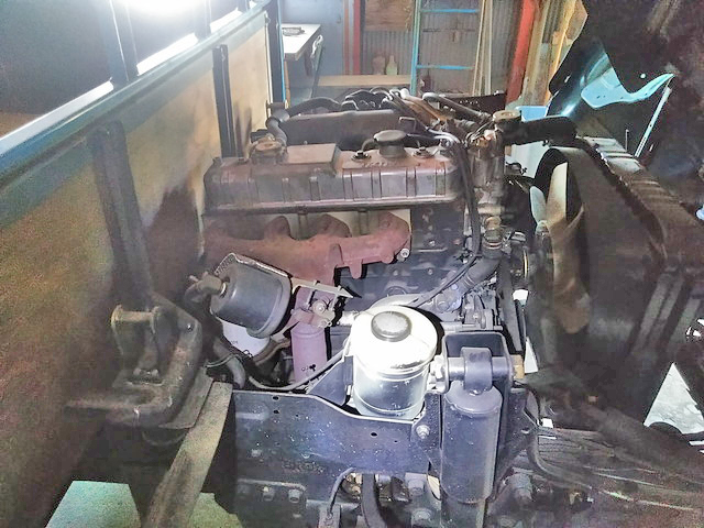 いすゞエルフ平ボディ小型（2t・3t）[写真16]