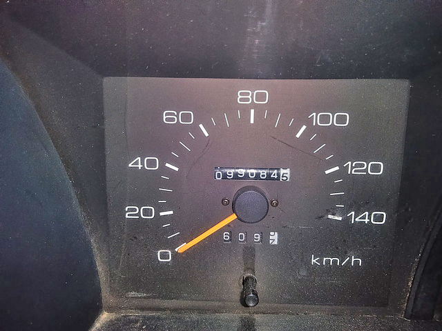 いすゞエルフ平ボディ小型（2t・3t）[写真27]