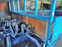 いすゞエルフ平ボディ小型（2t・3t）[写真09]