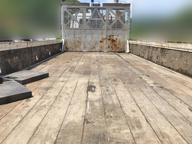 UDトラックスコンドルクレーン4段増トン（6t・8t）[写真07]