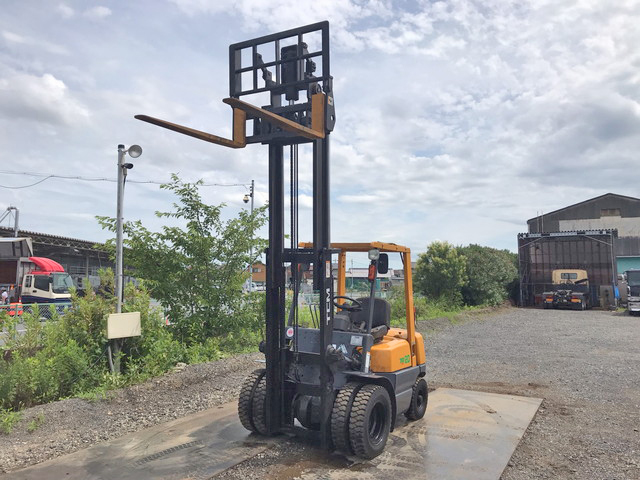 TCMフォークリフト[写真02]