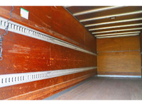 三菱ふそうファイターアルミバン中型（4t）[写真12]