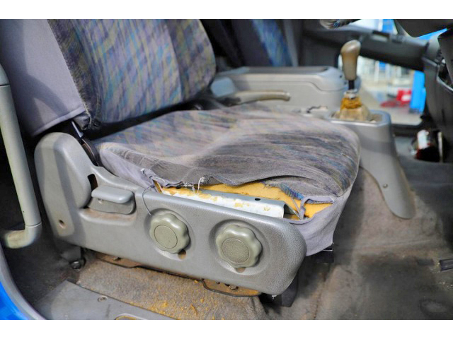 三菱ふそうファイターアルミバン中型（4t）[写真34]