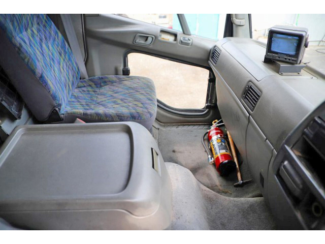 三菱ふそうファイターアルミバン中型（4t）[写真35]