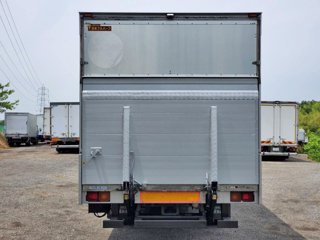 三菱ふそうファイターアルミバン中型（4t）[写真08]