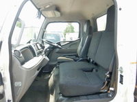 三菱ふそうキャンターアルミバン小型（2t・3t）[写真18]