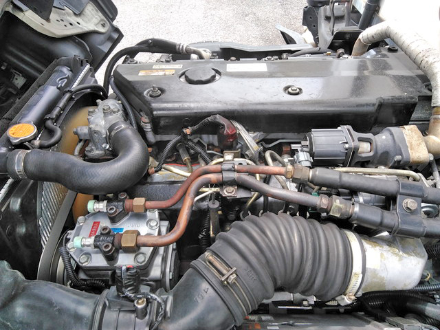 いすゞエルフ冷凍車（冷蔵車）小型（2t・3t）[写真16]