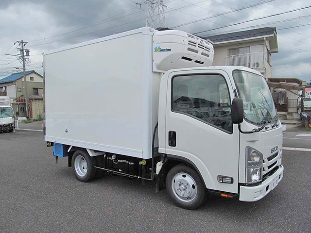 いすゞエルフ冷凍車（冷蔵車）小型（2t・3t）[写真02]
