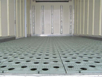 いすゞエルフ冷凍車（冷蔵車）小型（2t・3t）[写真05]