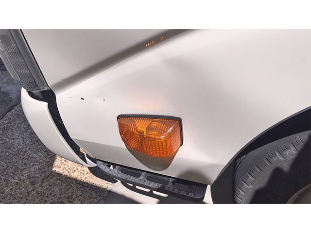 日野デュトロ平ボディ小型（2t・3t）[写真09]