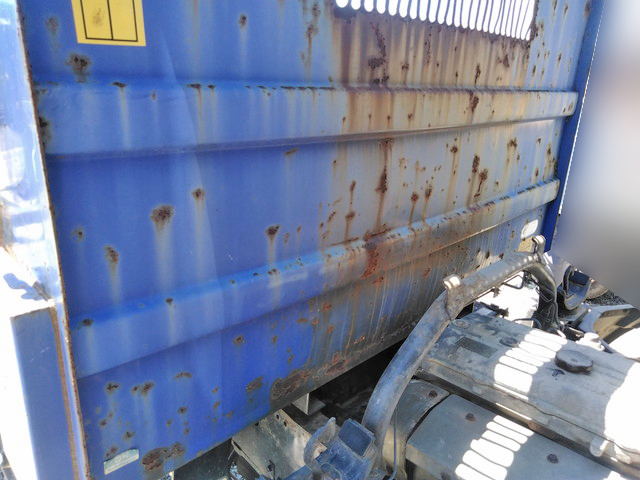 三菱ふそうキャンターダンプ小型（2t・3t）[写真10]