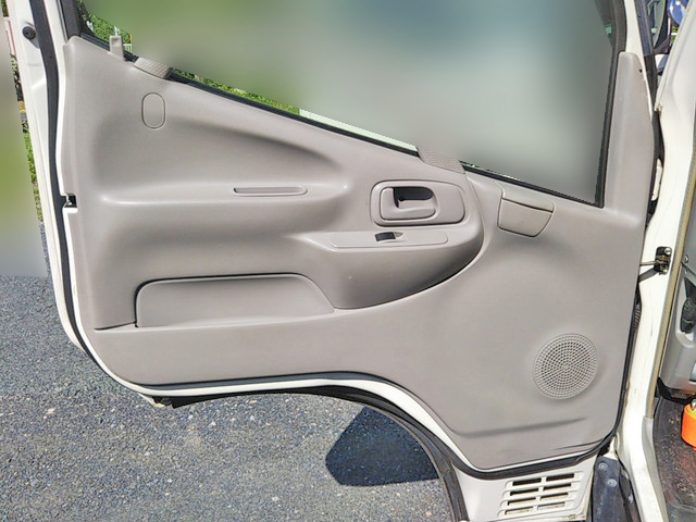 トヨタトヨエース平ボディ小型（2t・3t）[写真31]