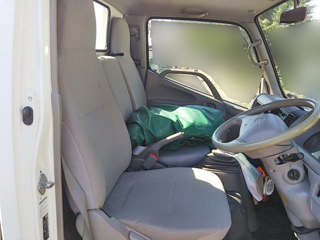 トヨタトヨエース平ボディ小型（2t・3t）[写真35]