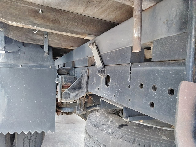 いすゞエルフアルミブロック小型（2t・3t）[写真17]