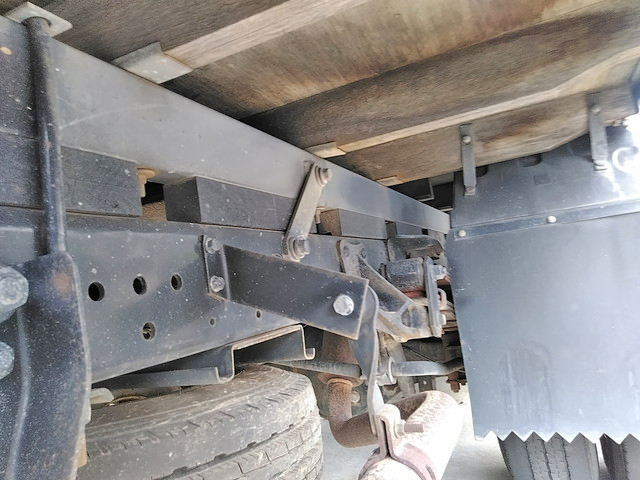 いすゞエルフアルミブロック小型（2t・3t）[写真18]