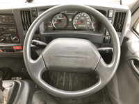 いすゞエルフ冷凍車（冷蔵車）小型（2t・3t）[写真37]