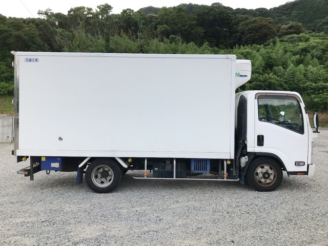 いすゞエルフ冷凍車（冷蔵車）小型（2t・3t）[写真07]