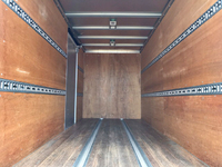 三菱ふそうキャンターアルミバン小型（2t・3t）[写真13]