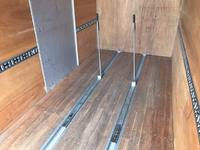 三菱ふそうキャンターアルミバン小型（2t・3t）[写真15]