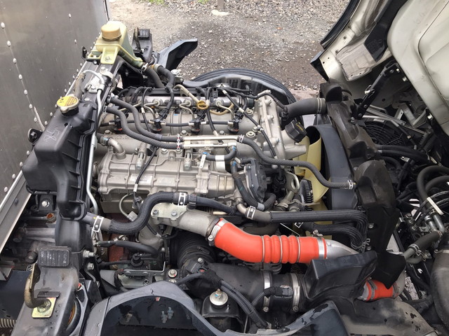 三菱ふそうキャンターアルミバン小型（2t・3t）[写真25]