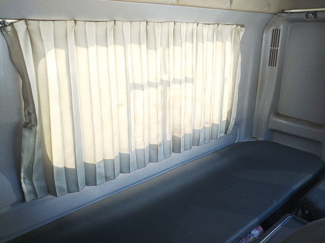 日野レンジャー平ボディ中型（4t）[写真28]