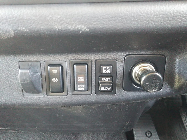 日野レンジャー平ボディ中型（4t）[写真32]