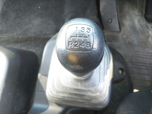 日野レンジャー平ボディ中型（4t）[写真36]