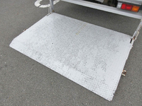 三菱ふそうキャンターアルミバン小型（2t・3t）[写真12]