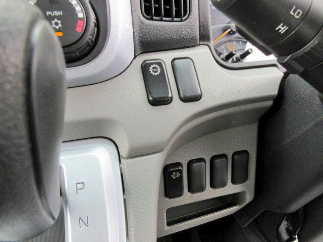 三菱ふそうキャンターアルミバン小型（2t・3t）[写真30]