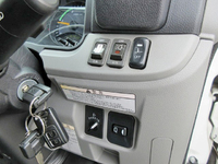 三菱ふそうキャンターアルミバン小型（2t・3t）[写真31]