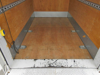 三菱ふそうキャンターアルミバン小型（2t・3t）[写真09]