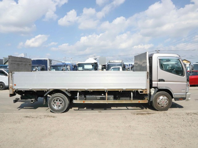 三菱ふそうキャンターアルミブロック小型（2t・3t）[写真04]