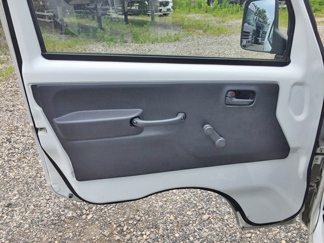 日産その他の車種幌車小型（2t・3t）[写真23]