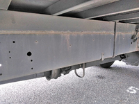 日野プロフィア幌ウイング大型（10t）[写真18]