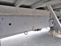 日野プロフィア幌ウイング大型（10t）[写真19]