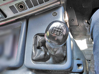 日野プロフィア幌ウイング大型（10t）[写真26]