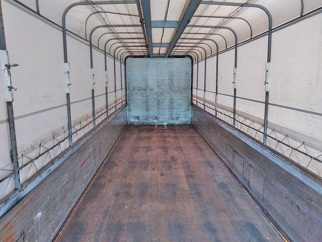 日野プロフィア幌ウイング大型（10t）[写真08]