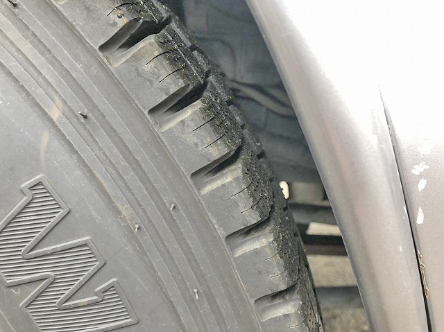 いすゞエルフクレーン4段小型（2t・3t）[写真20]