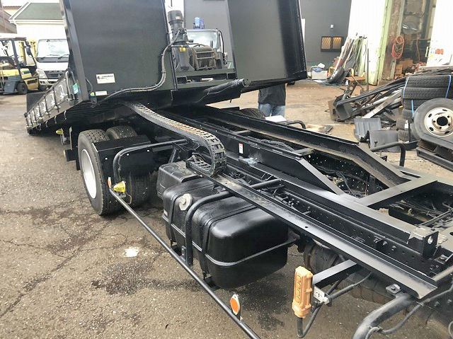 いすゞエルフセーフティローダー小型（2t・3t）[写真08]