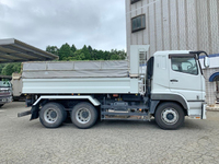 三菱ふそうスーパーグレートダンプ大型（10t）[写真10]