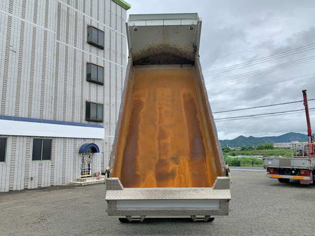 三菱ふそうスーパーグレートダンプ大型（10t）[写真14]