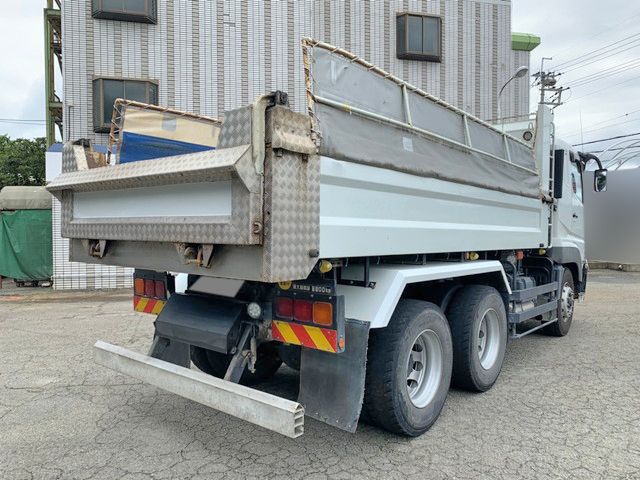 三菱ふそうスーパーグレートダンプ大型（10t）[写真02]