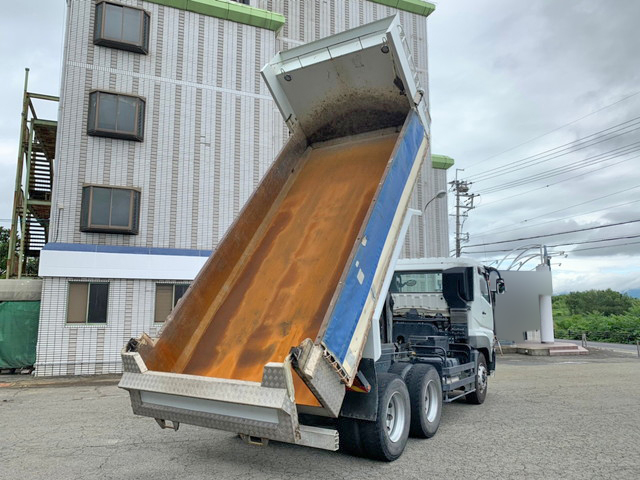 三菱ふそうスーパーグレートダンプ大型（10t）[写真06]