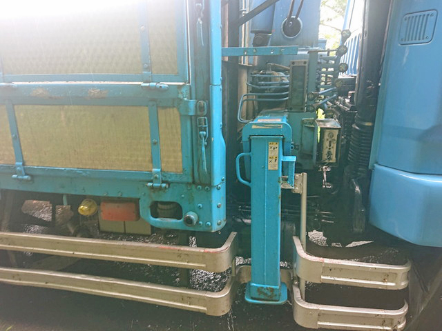 三菱ふそうファイタークレーン4段増トン（6t・8t）[写真11]