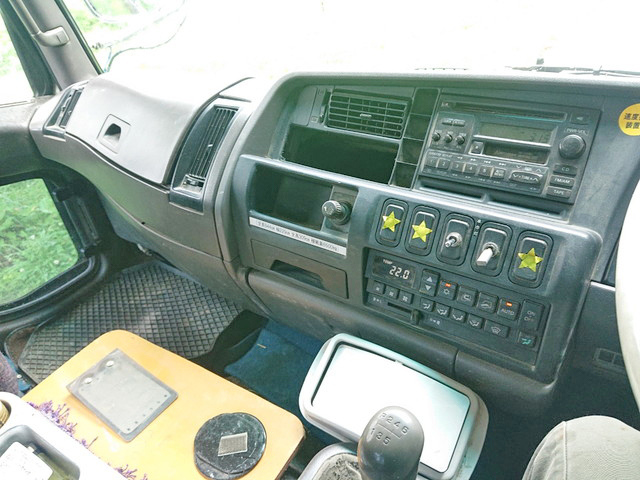 三菱ふそうファイタークレーン4段増トン（6t・8t）[写真28]