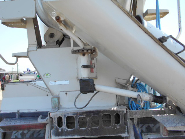 日野プロフィアミキサー車（コンクリートミキサー）大型（10t）[写真17]