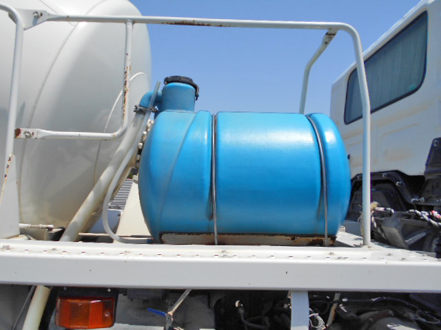 日野プロフィアミキサー車（コンクリートミキサー）大型（10t）[写真26]