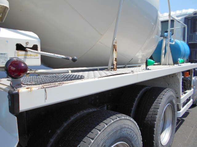 日野プロフィアミキサー車（コンクリートミキサー）大型（10t）[写真27]